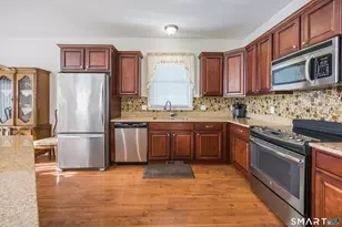 39 Phillips Farm Rd, East Hartford, CT 06118 - Photo 2