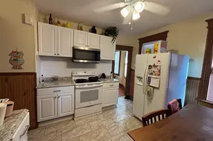 137 Poplar St, Bridgeport, CT 06605 - Photo 6