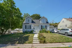 37 Quaker Rd, Hamden, CT 06517 - Photo 2