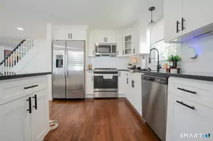 37 Quaker Rd, Hamden, CT 06517 - Photo 4