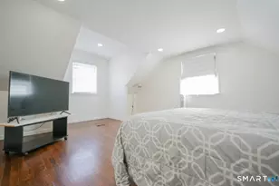 37 Quaker Rd, Hamden, CT 06517 - Photo 10