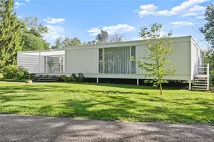 26 Chalburn Rd, Redding, CT 06896 - Photo 20