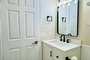 2 Highland Square, Avon, CT 06001 - Photo 18