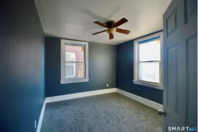 308 Willow Street, Bridgeport, CT 06610 - Photo 8