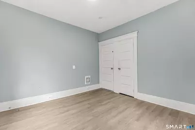 105 Carleton Avenue, Bridgeport, CT 06604 - Photo 20