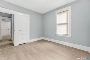 105 Carleton Ave, Bridgeport, CT 06604 - Photo 18