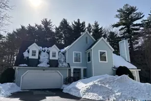 30 Southbridge Ct, Simsbury, CT 06070 - Photo 2