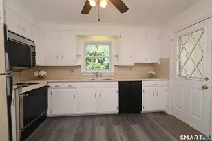 46 Topstone Dr, Danbury, CT 06810 - Photo 6