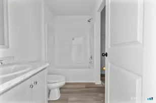 55 Sugar St, Newtown, CT 06470 - Photo 10