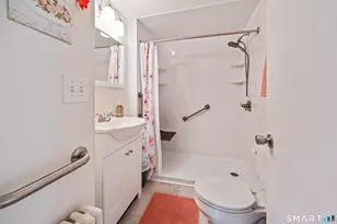 90 Plumb Ave, Meriden, CT 06450 - Photo 12