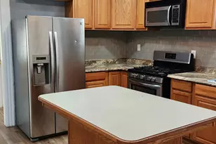 22 King St, Hartford, CT 06114 - Photo 4