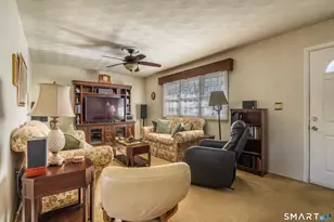 31 Plaskon Dr, Shelton, CT 06484 - Photo 2