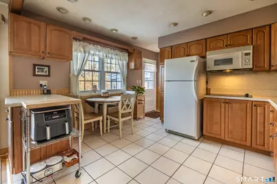 31 Plaskon Drive, Shelton, CT 06484 - Photo 8