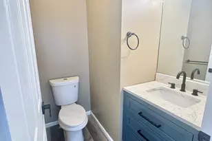 116 Dunbar Ln, Hamden, CT 06514 - Photo 20