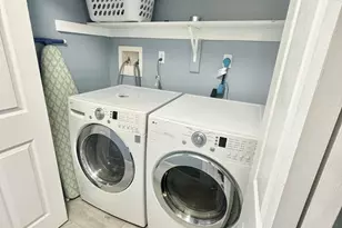 116 Dunbar Ln, Hamden, CT 06514 - Photo 12