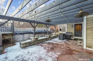 3 Woodstock Ave W, Putnam, CT 06260 - Photo 4