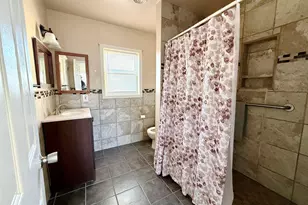 209 Hamilton St, Bridgeport, CT 06608 - Photo 12