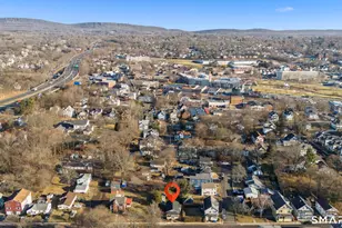 243 Grove St, Meriden, CT 06451 - Photo 6