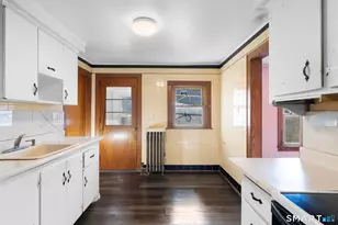 243 Grove St, Meriden, CT 06451 - Photo 10