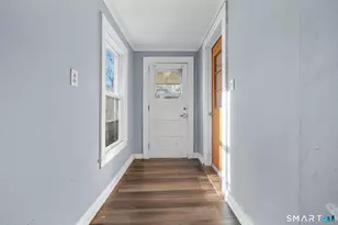 243 Grove St, Meriden, CT 06451 - Photo 8