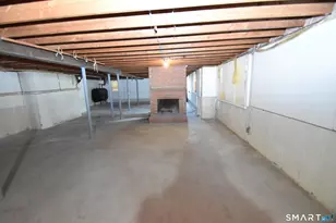 32 Hemlock St, East Hartford, CT 06111 - Photo 16