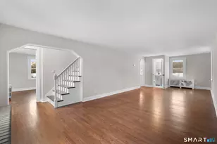 556 Dunbar Hill Rd, Hamden, CT 06514 - Photo 6