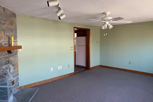 693 Broad St, Meriden, CT 06450 - Photo 8