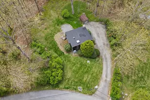 30 Freshwater Ln, Wilton, CT 06897 - Photo 2