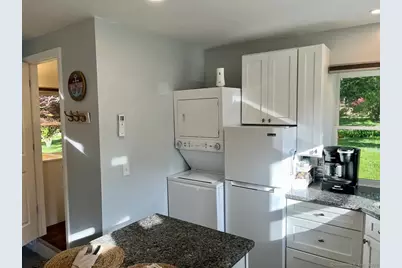 414 Pequot Avenue, Groton, CT 06355 - Photo 8