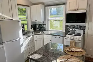 414 Pequot Ave, Groton, CT 06355 - Photo 6