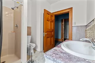 2 Wethersfield Ave, Hartford, CT 06114 - Photo 36