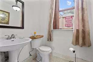 2 Wethersfield Ave, Hartford, CT 06114 - Photo 24