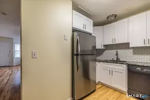 289 Broad St, Bridgeport, CT 06604 - Photo 10