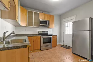 248 Salem St, Bridgeport, CT 06606 - Photo 8