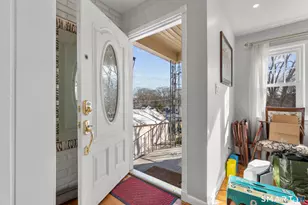 540 Lakeside Dr, Bridgeport, CT 06606 - Photo 6