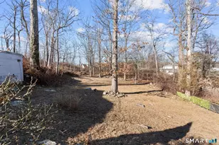 540 Lakeside Dr, Bridgeport, CT 06606 - Photo 30