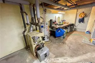 16 Meriden Ave, Meriden, CT 06451 - Photo 22