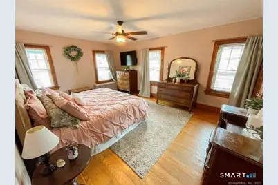 16 Meriden Avenue, Meriden, CT 06451 - Photo 12