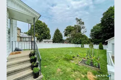 16 Meriden Avenue, Meriden, CT 06451 - Photo 24