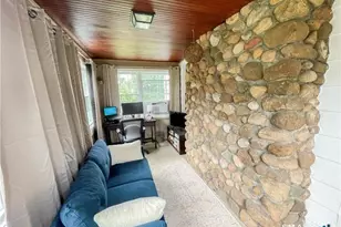 16 Meriden Ave, Meriden, CT 06451 - Photo 6