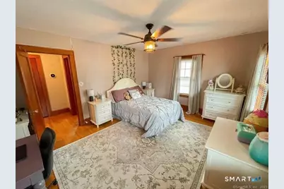 16 Meriden Avenue, Meriden, CT 06451 - Photo 14