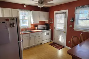 31 Claremont St, Bristol, CT 06010 - Photo 10