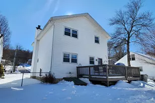 31 Claremont St, Bristol, CT 06010 - Photo 2