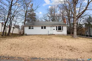 17 Dune Rd, Enfield, CT 06082 - Photo 2