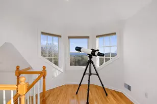 7 Long Meadow Ln, Redding, CT 06896 - Photo 32