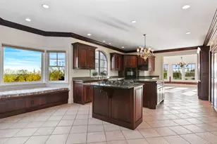 7 Long Meadow Ln, Redding, CT 06896 - Photo 14