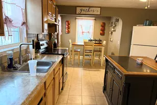 203 Spring St, Meriden, CT 06451 - Photo 6