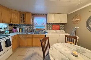 203 Spring St, Meriden, CT 06451 - Photo 14