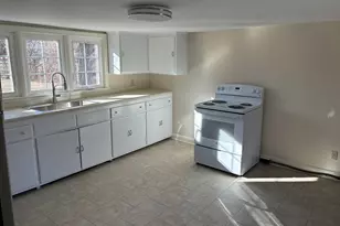 92A Huntingtown Rd, Newtown, CT 06470 - Photo 8