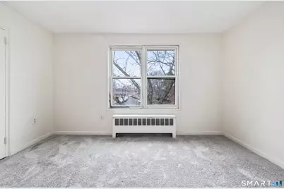 46 Nob Hill Circle #C, Bridgeport, CT 06610 - Photo 6